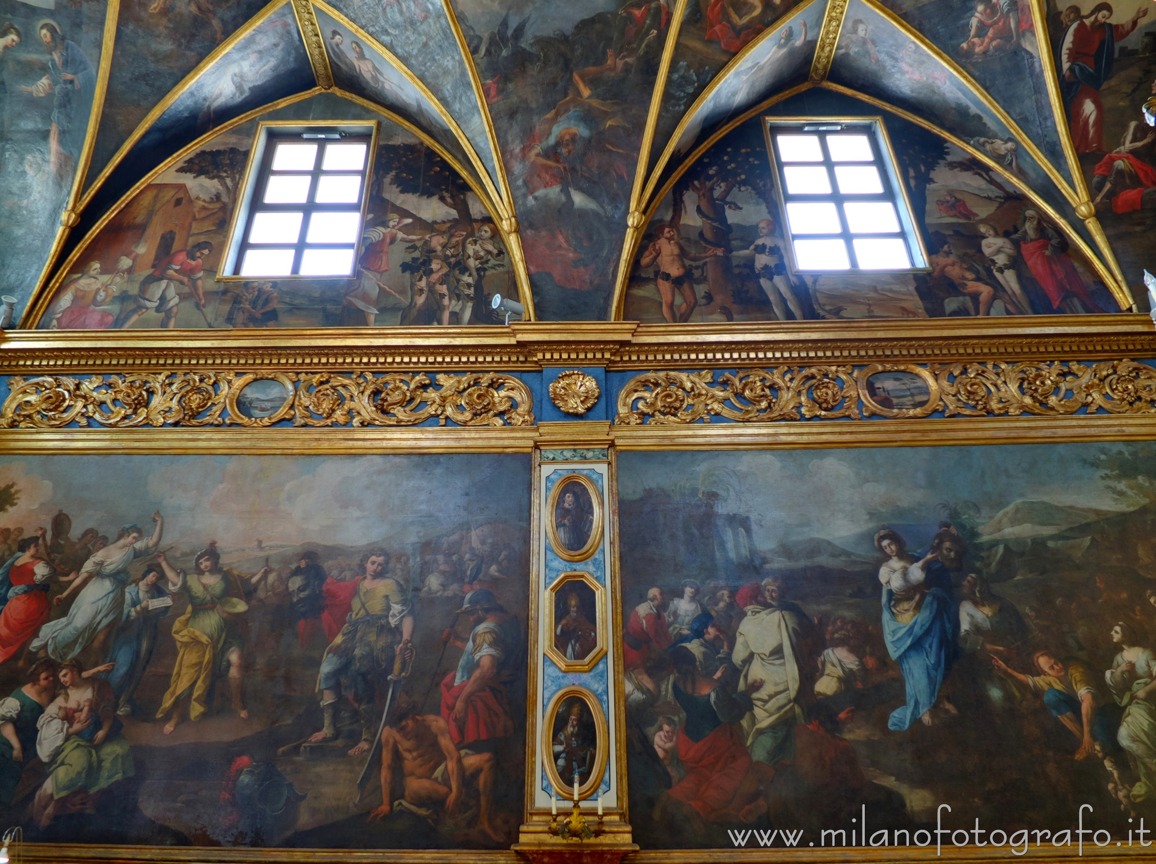 Gallipoli (Lecce, Italy) - Left wall of the nave of the Church of Santa Maria della Purità